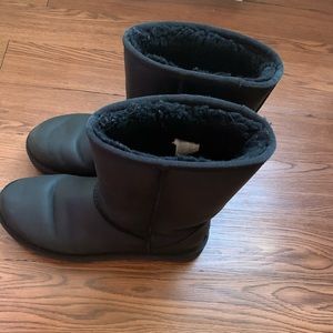 Black ugg